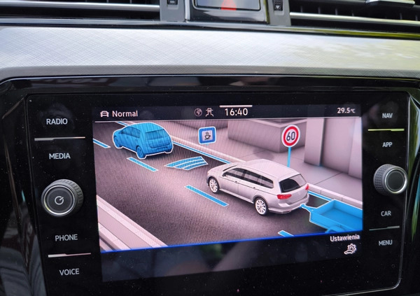 Volkswagen Passat cena 73900 przebieg: 221000, rok produkcji 2020 z Gubin małe 596